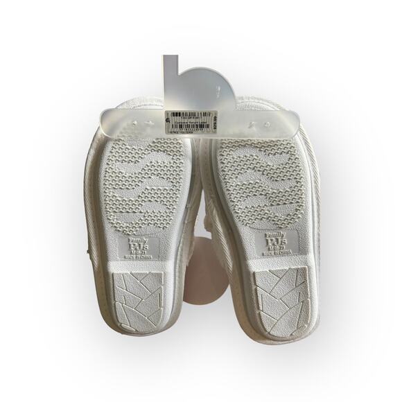 Little Bear Family Match Holiday Slippers - Picture 3 of 4